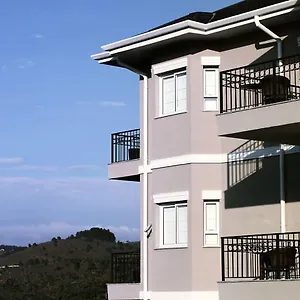 La Bas Πανδοχείο Campos do Jordão