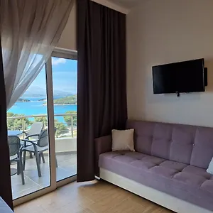 Queen Margaret Seaside Ξενοδοχείο Εξαμίλιο
