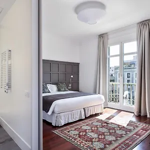 Milton House Gran Via , Barcelona Spain