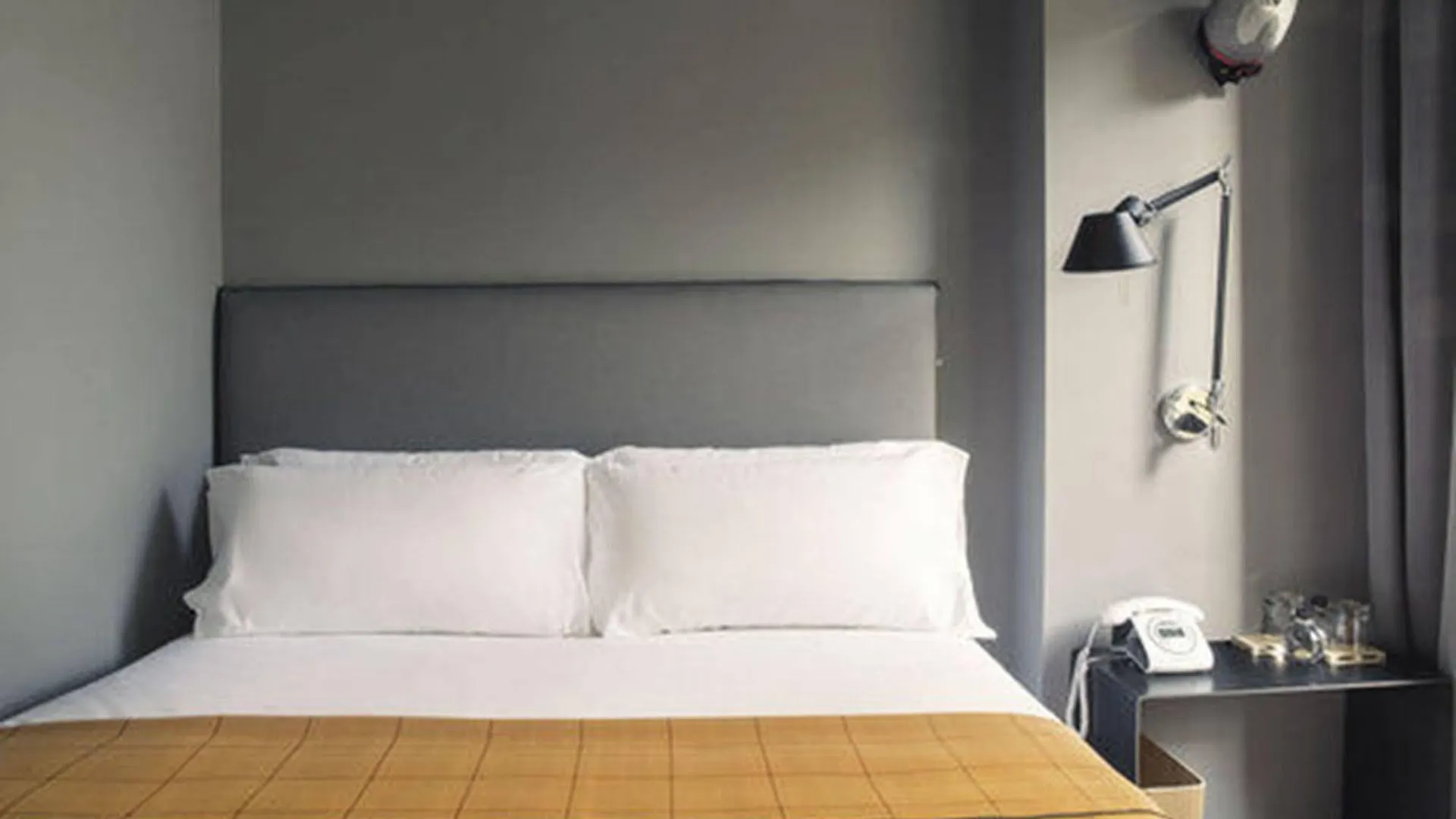 ***  Yurbban Trafalgar Hotel Barcelona Spain