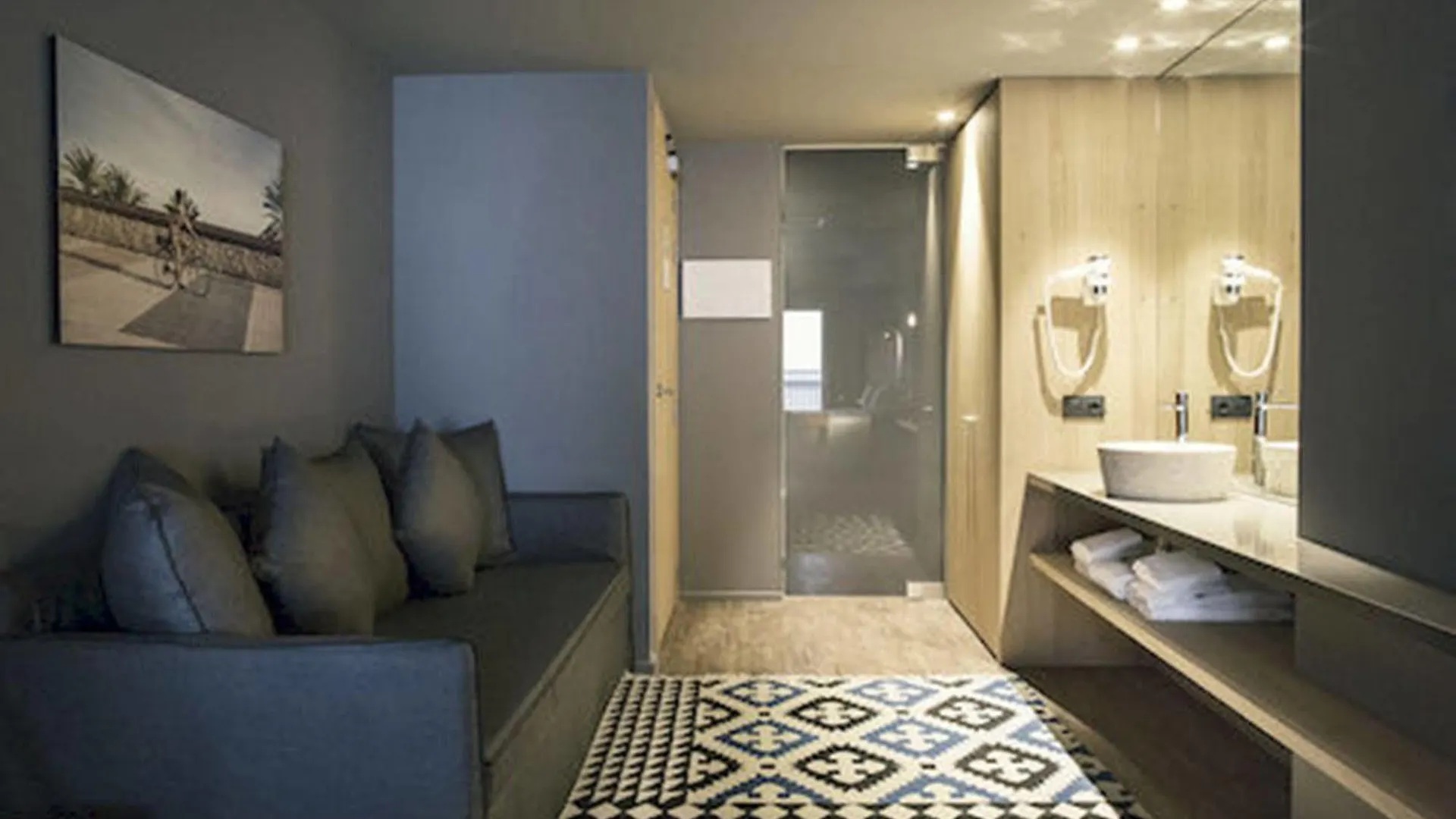 Yurbban Trafalgar Hotel Barcelona 3*,